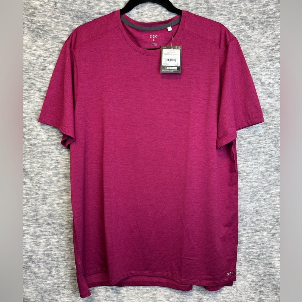 DSG Men's Dry-wicking Movement Performance T-Shirt Raspberry Size Large NEW